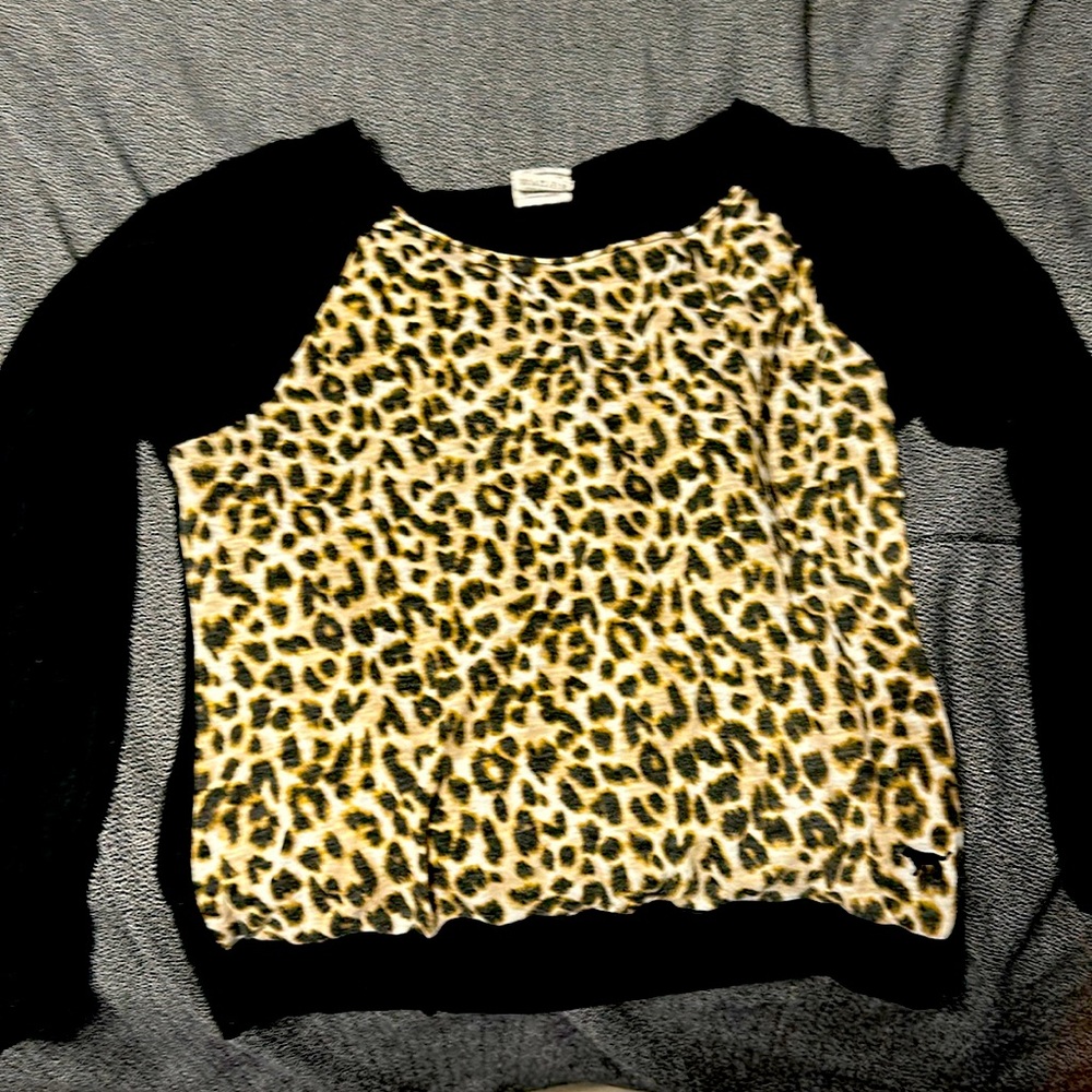 VS Pink long sleeve T